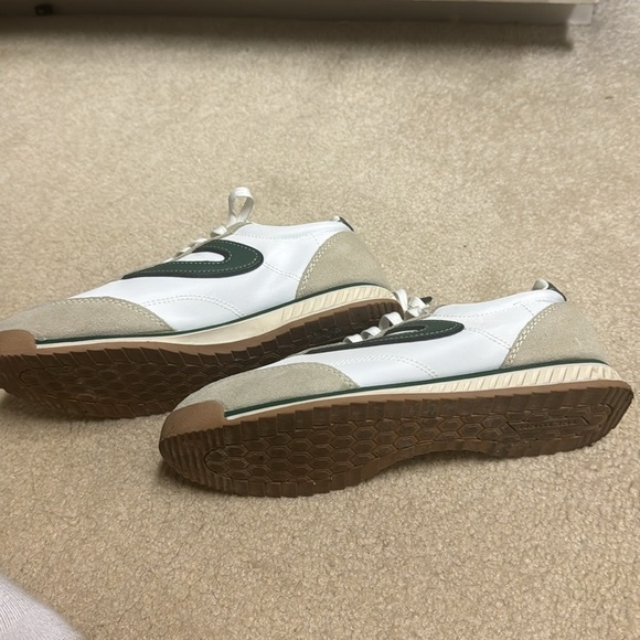 Tretorn White and Green Sneakers 7 1/2 worn once - Picture 4 of 7